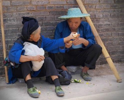 香水与女人的唯美句子(朋友圈卖香水的广告词)