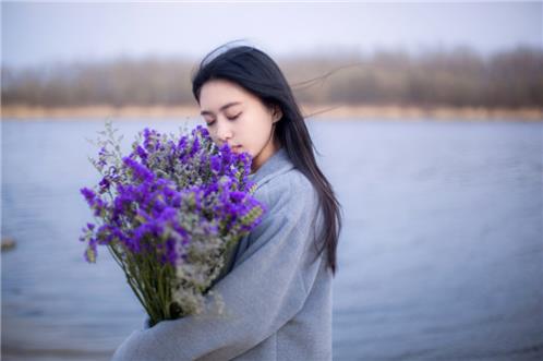 下雨天思念父母的句子 下雨天的心情说说搞笑