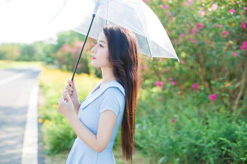 夸人10句话女生 让人心酸想哭的图片