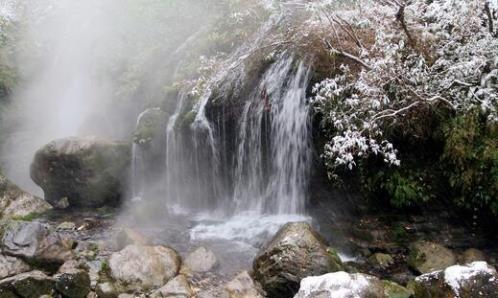 累了的句子说说心情[16句] (下雨发的朋友圈简短)